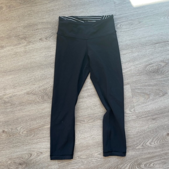 Lululemon 21” reversible leggings - Picture 4 of 5
